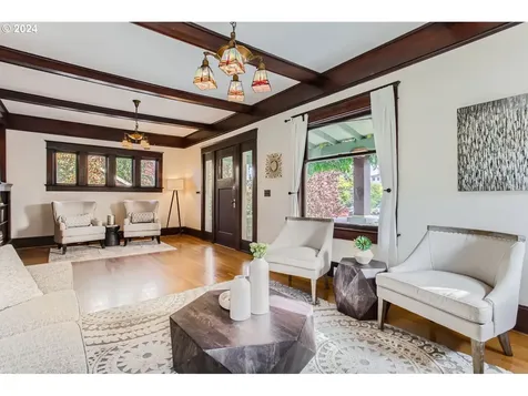 5135 NE 24th Avenue Portland OR 97211