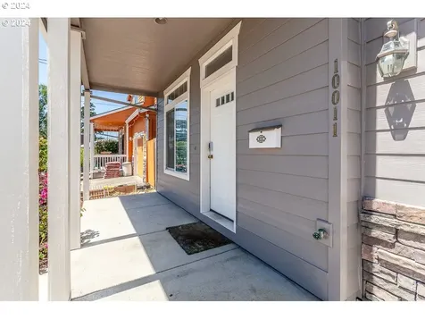10011 Se Insley Street Portland OR 97266