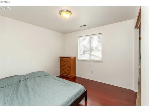 10011 Se Insley Street Portland OR 97266