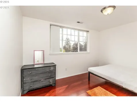 10011 Se Insley Street Portland OR 97266