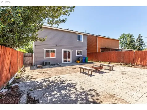 10011 Se Insley Street Portland OR 97266