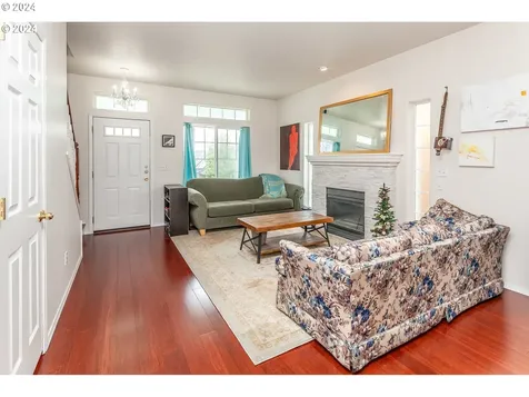 10011 Se Insley Street Portland OR 97266