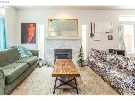 10011 Se Insley Street Portland OR 97266