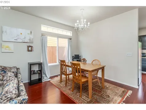10011 Se Insley Street Portland OR 97266
