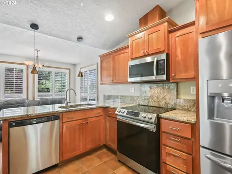 4027 SW 13th Court Gresham OR 97080