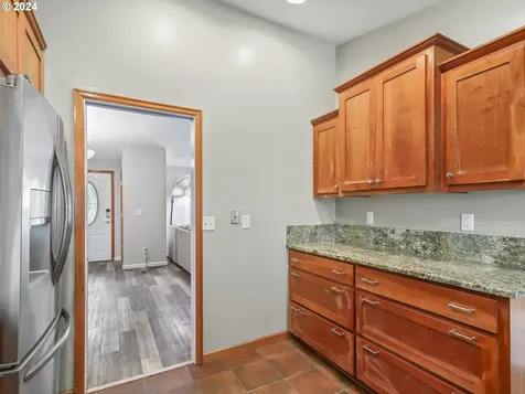 4027 SW 13th Court Gresham OR 97080