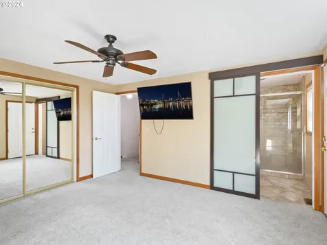 4027 SW 13th Court Gresham OR 97080