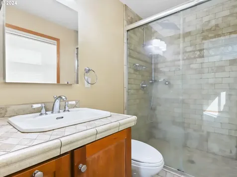 4027 SW 13th Court Gresham OR 97080