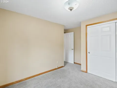 4027 SW 13th Court Gresham OR 97080