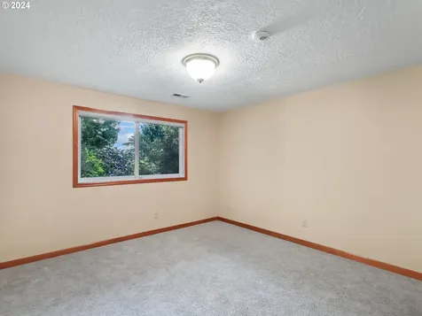 4027 SW 13th Court Gresham OR 97080