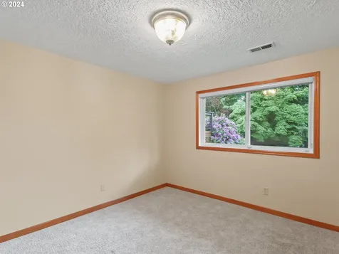 4027 SW 13th Court Gresham OR 97080