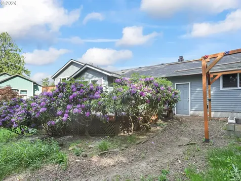 4027 SW 13th Court Gresham OR 97080
