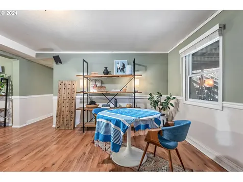 7824 Sw 5th Avenue Portland OR 97219