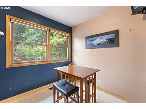 7824 Sw 5th Avenue Portland OR 97219