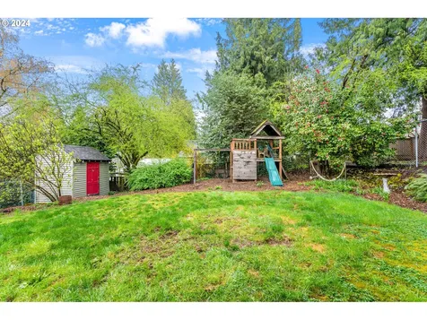 7824 Sw 5th Avenue Portland OR 97219
