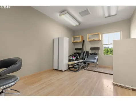 6055 E Burnside Street Portland OR 97215