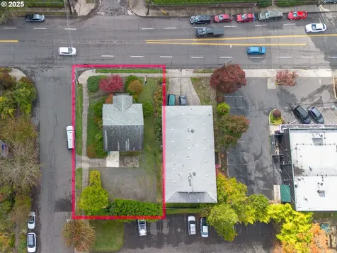 6055 E Burnside Street Portland OR 97215