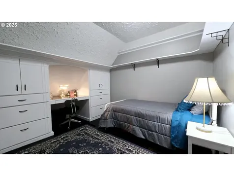 3128 SE 51st Avenue Portland OR 97206