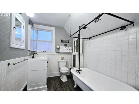 3128 SE 51st Avenue Portland OR 97206
