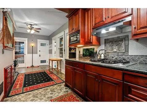 3128 SE 51st Avenue Portland OR 97206