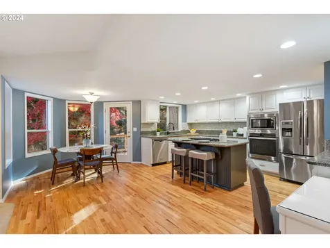 10290 SW Gull Place Beaverton OR 97007