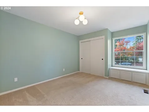 10290 SW Gull Place Beaverton OR 97007