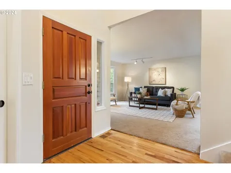 10290 SW Gull Place Beaverton OR 97007