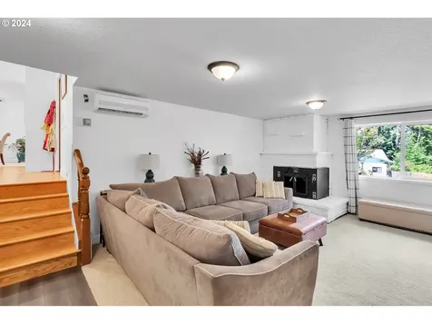 1410 W 28th Place Eugene OR 97405