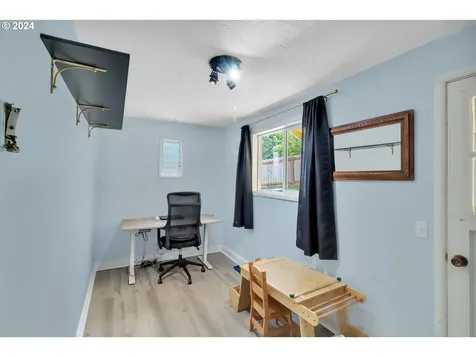 1410 W 28th Place Eugene OR 97405