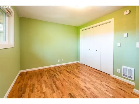 425 Colt Drive Eugene OR 97401