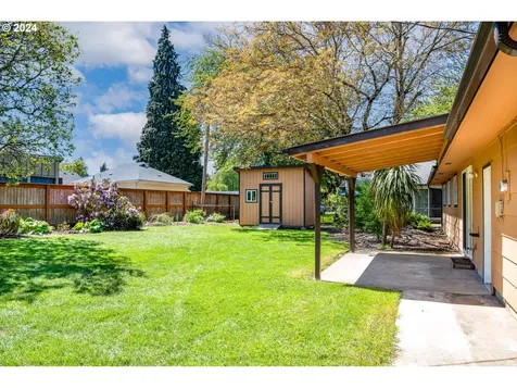 425 Colt Drive Eugene OR 97401