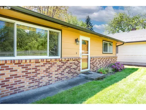 425 Colt Drive Eugene OR 97401