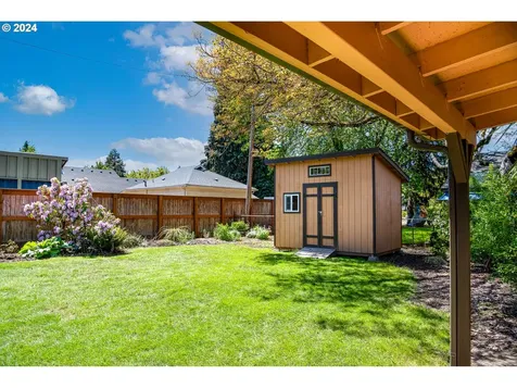 425 Colt Drive Eugene OR 97401