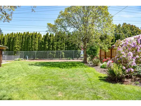 425 Colt Drive Eugene OR 97401