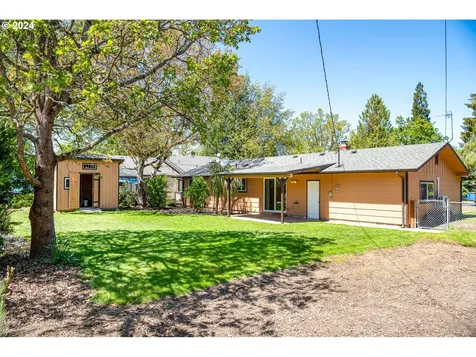 425 Colt Drive Eugene OR 97401
