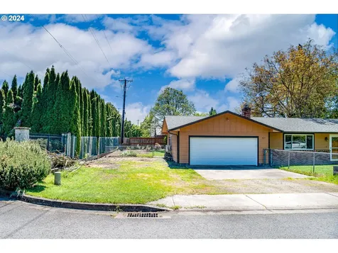 425 Colt Drive Eugene OR 97401