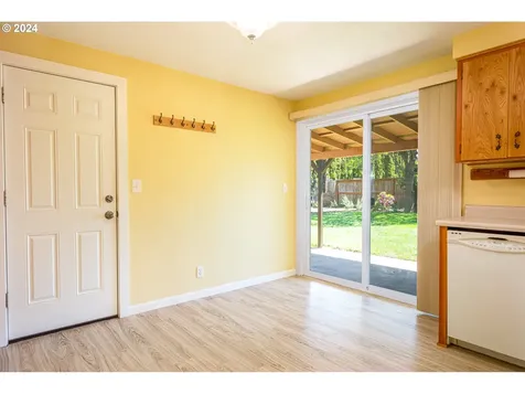 425 Colt Drive Eugene OR 97401