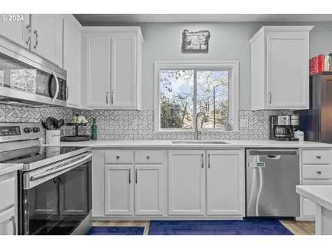 14979 SW Falkland Court Portland OR 97223