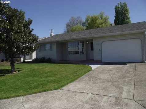 1172 Randolph Road Woodburn OR 97071