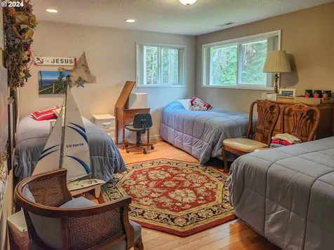 6395 Coos Bay Wagon Road Roseburg OR 97471