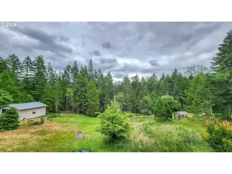 6395 Coos Bay Wagon Road Roseburg OR 97471