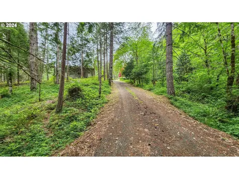 6395 Coos Bay Wagon Road Roseburg OR 97471