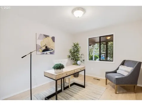 4351 SW Vesta Street Portland OR 97219