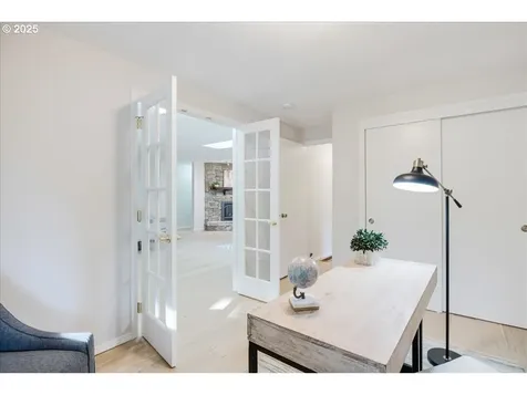 4351 SW Vesta Street Portland OR 97219