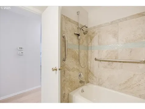 4351 SW Vesta Street Portland OR 97219
