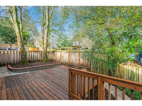 4351 SW Vesta Street Portland OR 97219
