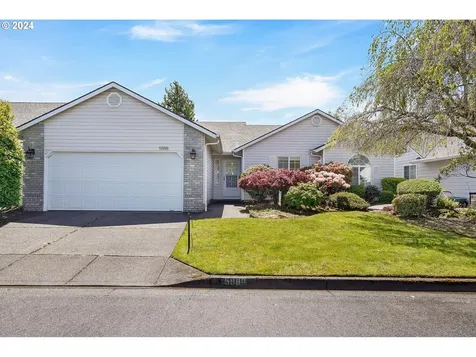 5888 Oakstone Drive Se Salem OR 97306
