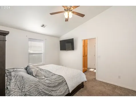 1344 NE Ridge Avenue Roseburg OR 97470