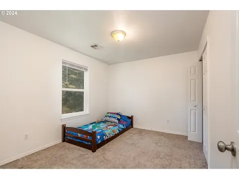 1344 NE Ridge Avenue Roseburg OR 97470