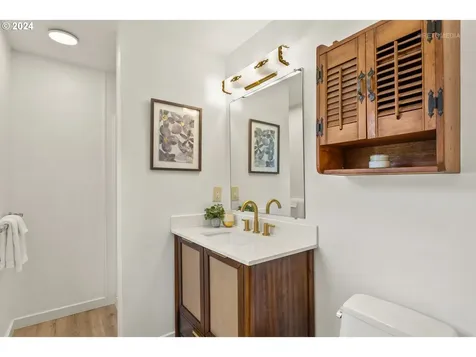 383 Ne 20th Place Hillsboro OR 97124